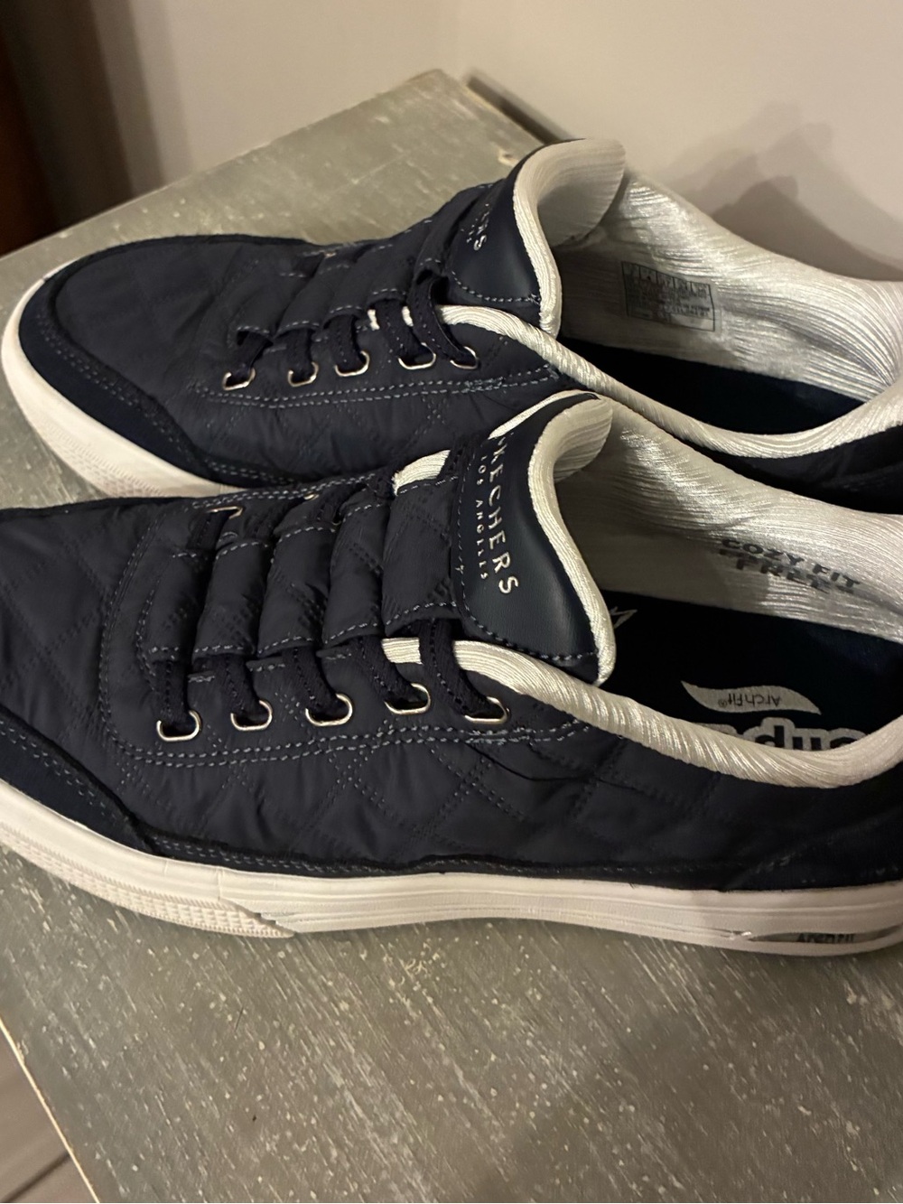 Skechers Quilted Navy Step In Sneakers